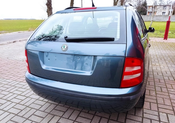 Skoda Fabia cena 6999 przebieg: 180000, rok produkcji 2005 z Kruszwica małe 529